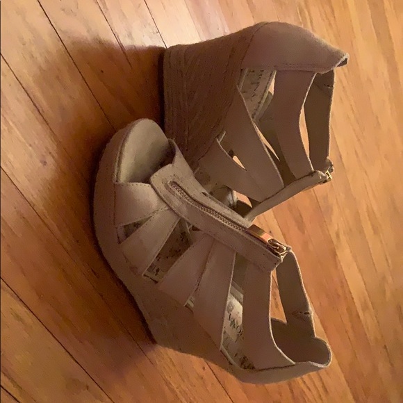 Wedges - Picture 2 of 2